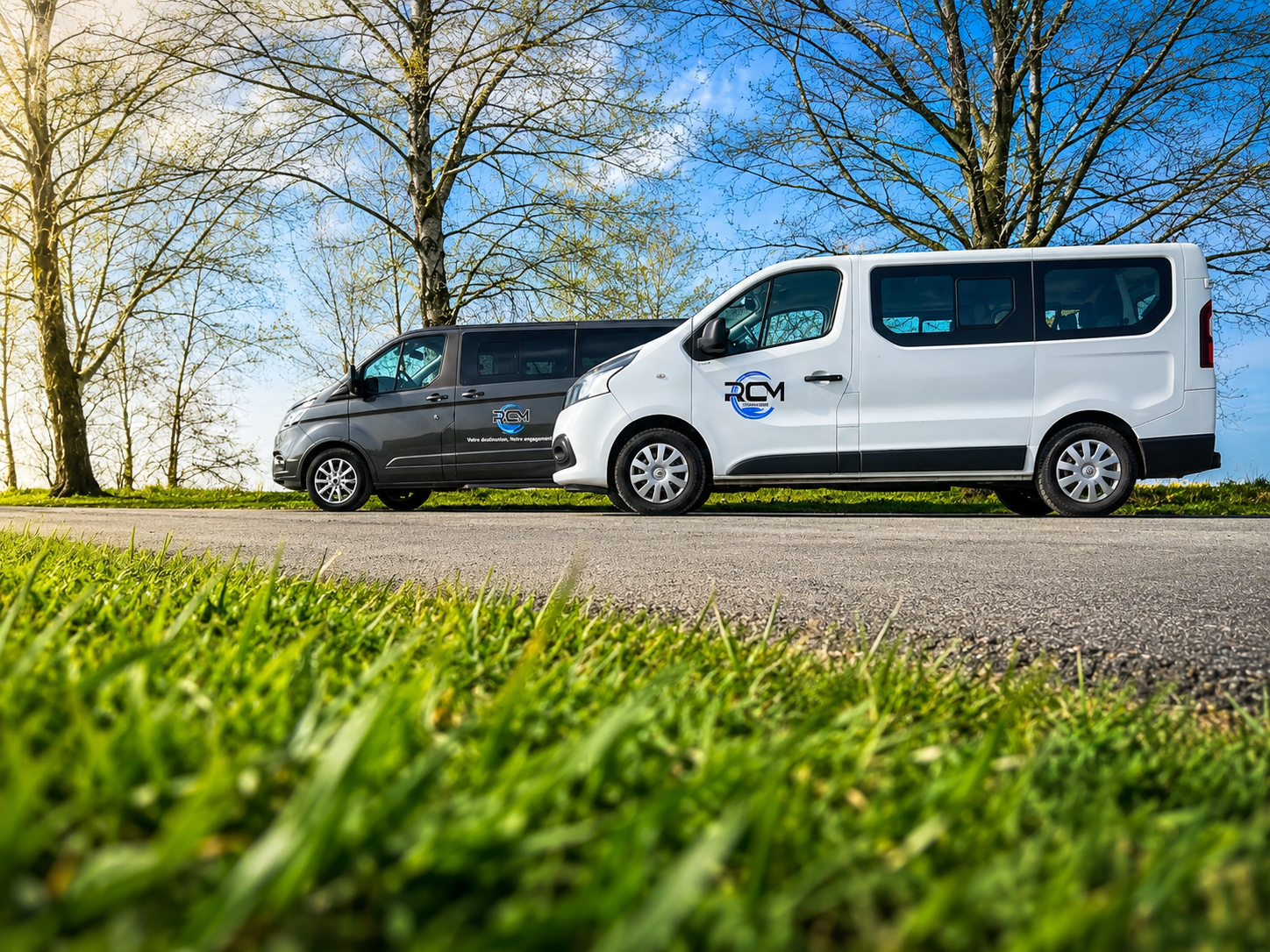 Deux véhicules RCM Transports pour le transport adapté à Maubeuge